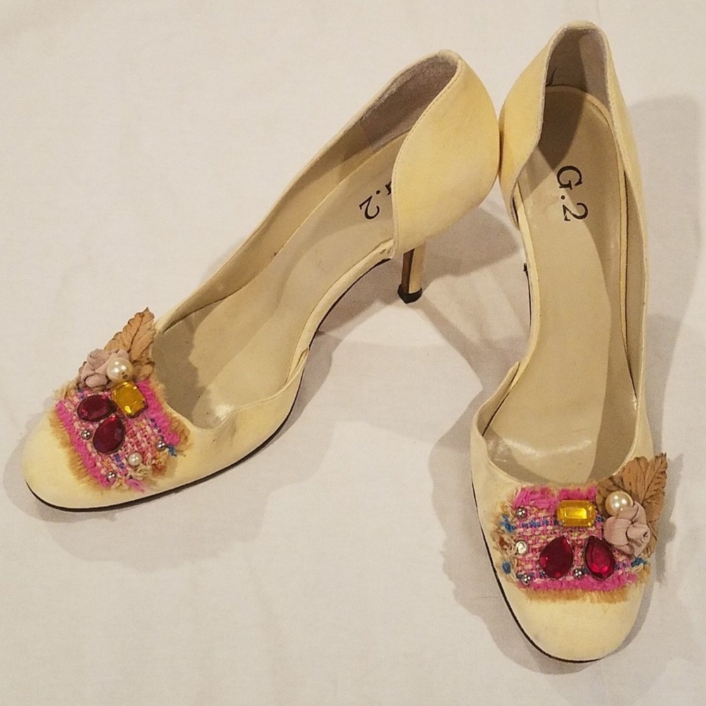 G.2 Ivory Suede High Heels Size 8.5